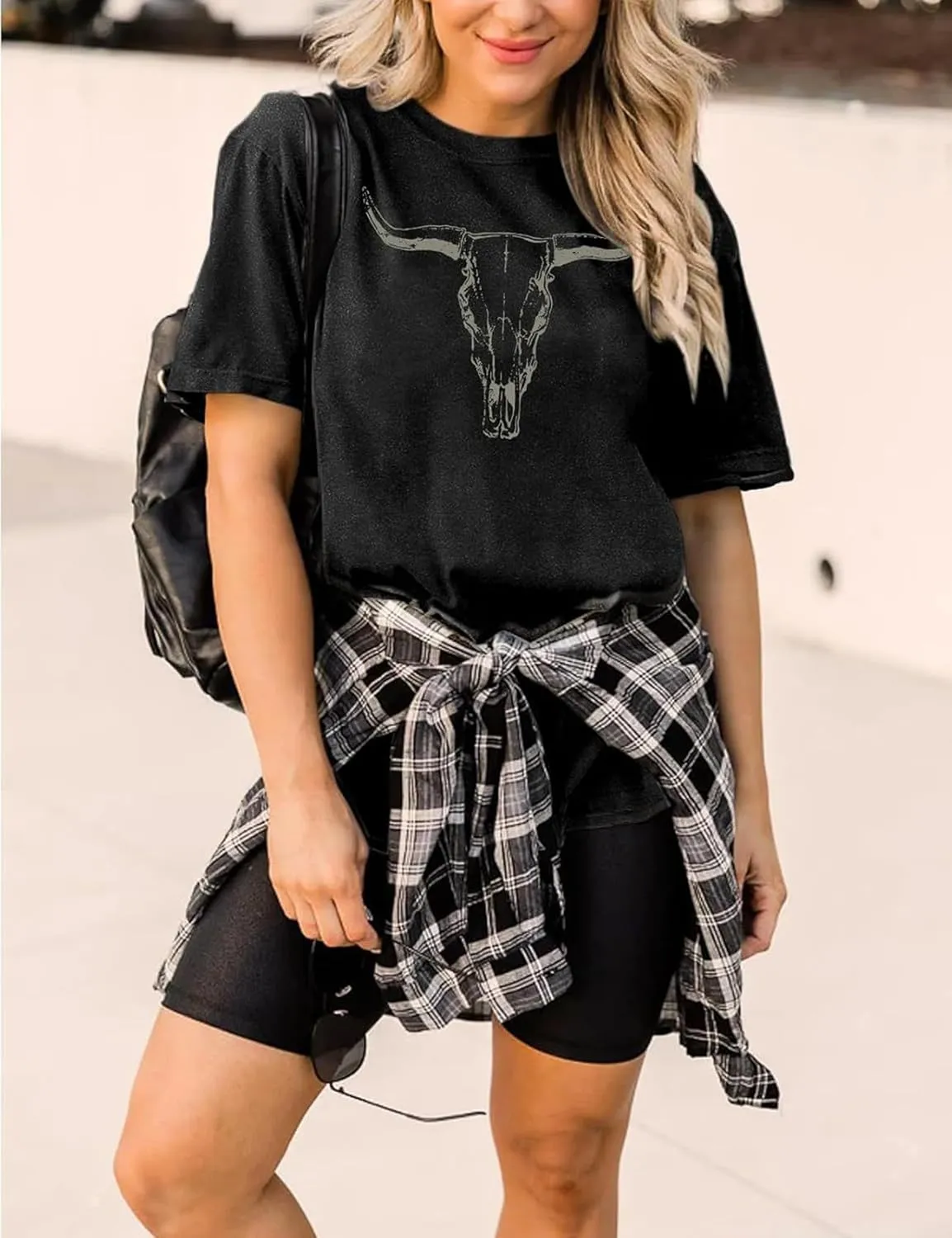 Arssm Women Cow Printed Graphic Tees Cowgirl T Shirts Vintage Western Short Sleeve Bull Skull Casual Top