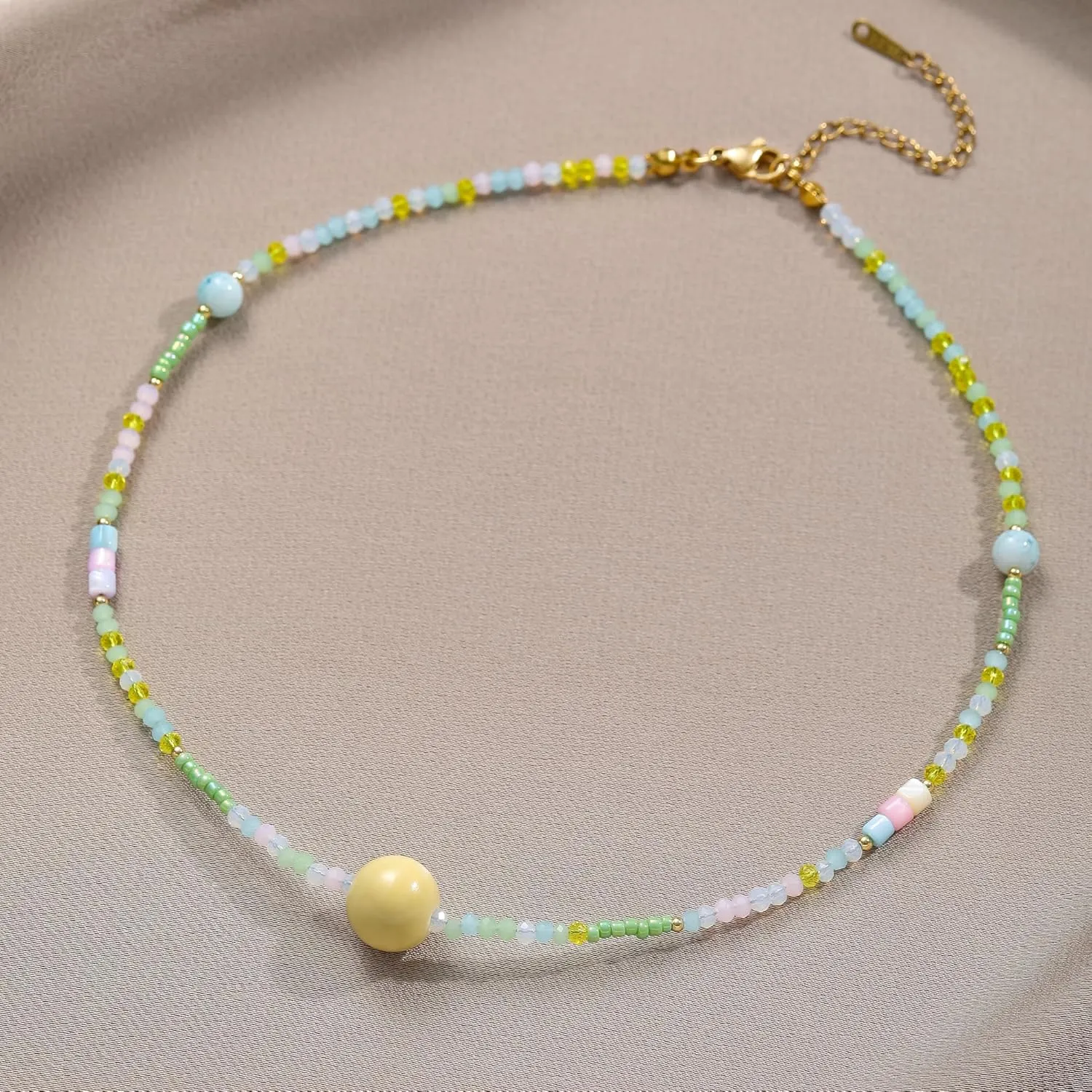 Colorful Beaded Necklaces for Women Crystal Bead Necklace Beach Necklaces Boho Necklaces for Women Pearl Beaded Choker Necklace Stainless Steel 18K Gold Plated Choker