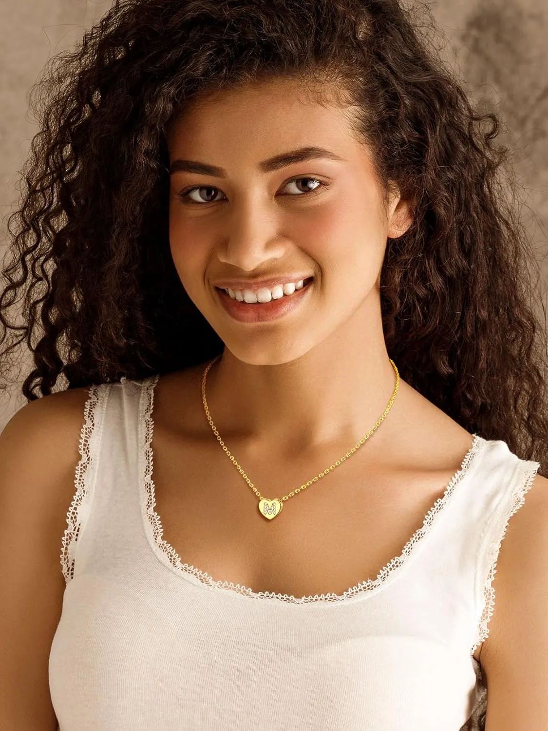 KeyStyle Gold Heart Initial Necklaces for Women, 14K Gold Plated Dainty Letter A-Z Necklaces with Initials Trendy Necklaces Gifts for Women Cute Pendant Necklace