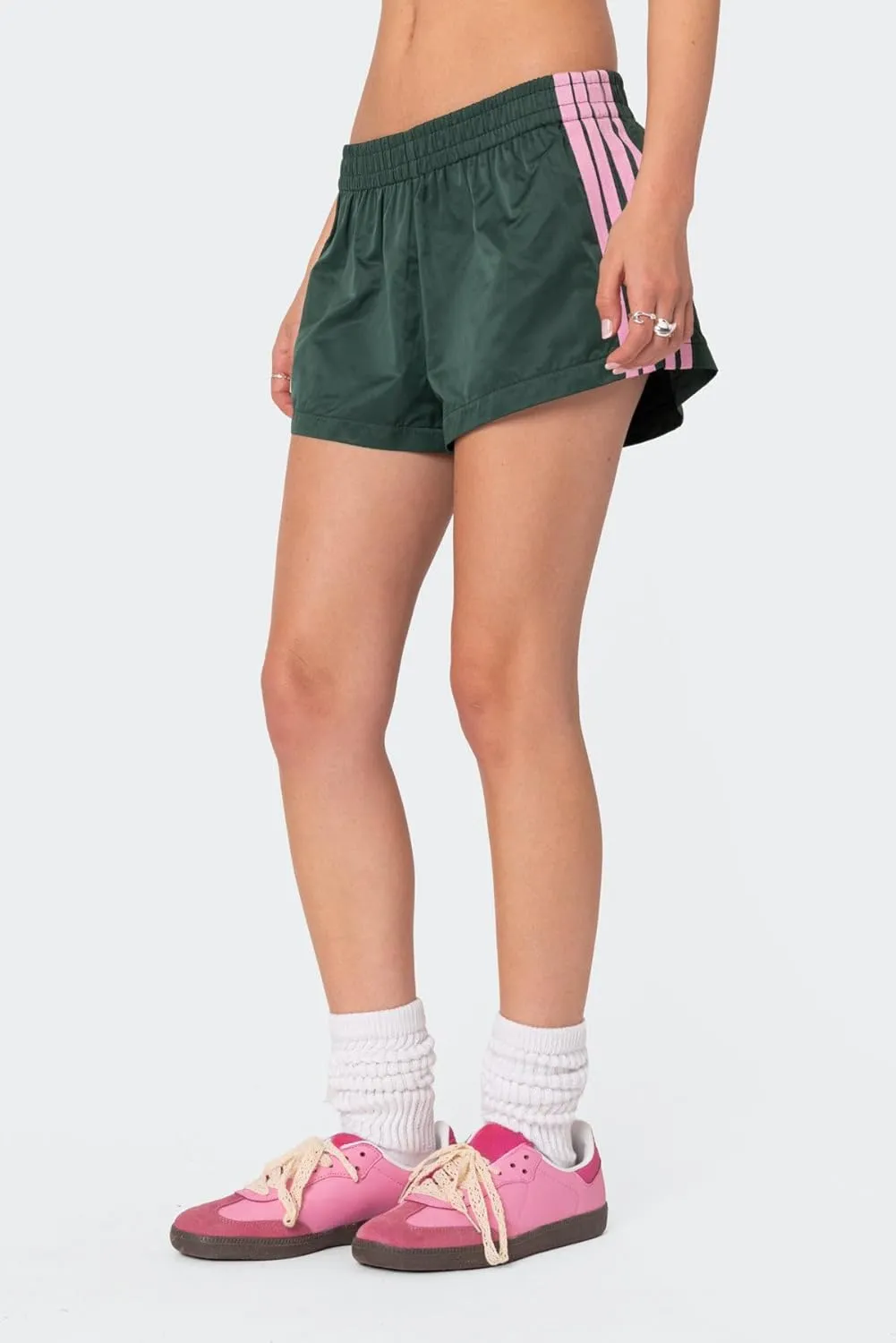 UAURORAO Women Striped Athletic Shorts Elastic Waist Side Stripe Casual Shorts Loose Patchwork Workout Sweat Shorts