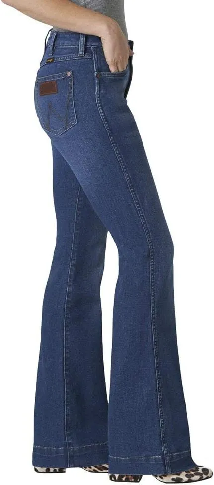 Wrangler Women's Retro Premium Five Pocket Trouser Jean