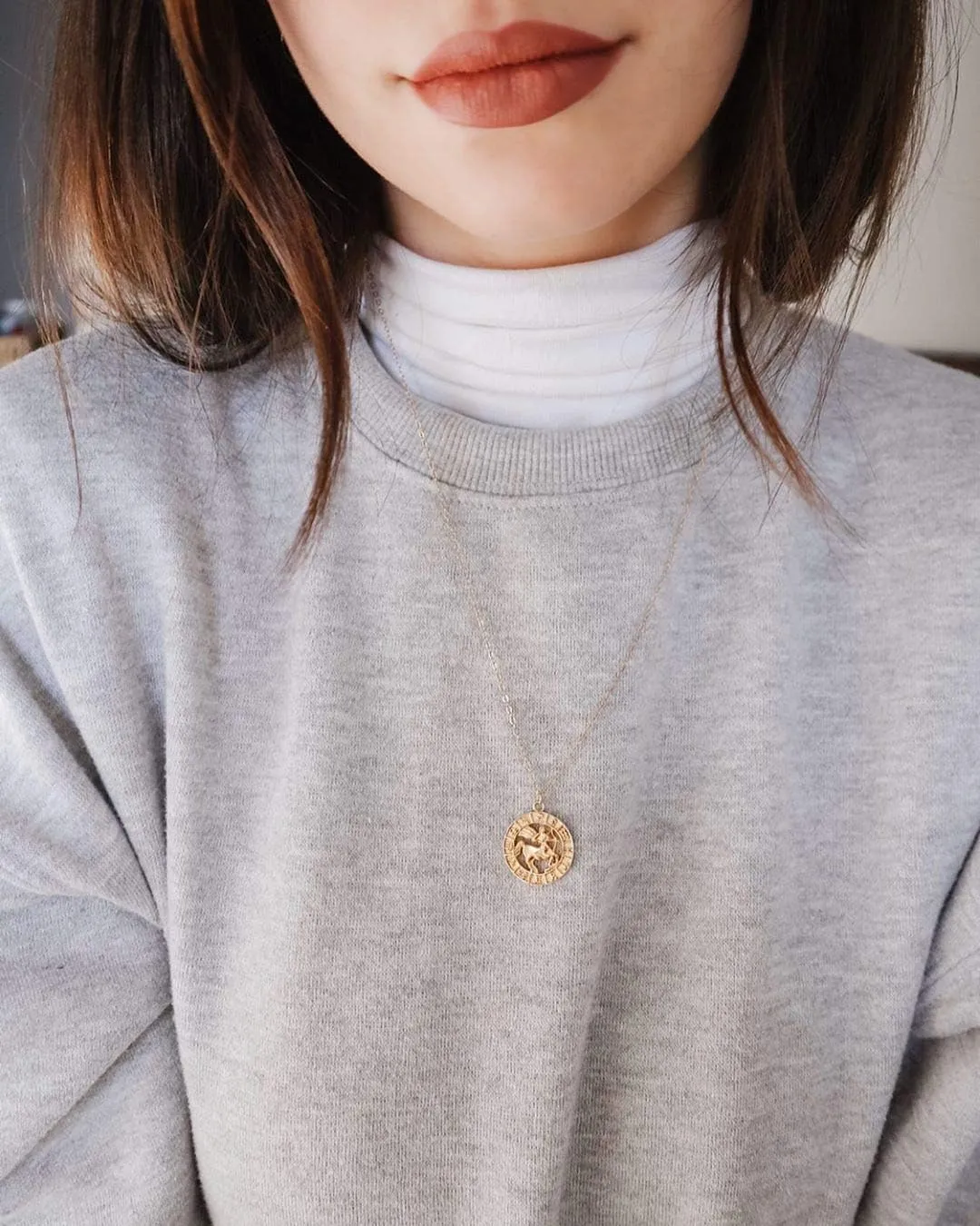 Zodiac Sign Necklaces for Women Gold Coin Constellation Pendant Necklaces Horoscope Jewelry Birthday Gift